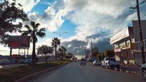 Aventura Turistica En Las Calles De Tijuana Baja California Mexico En Un Dia Nublado Con Lluvias
