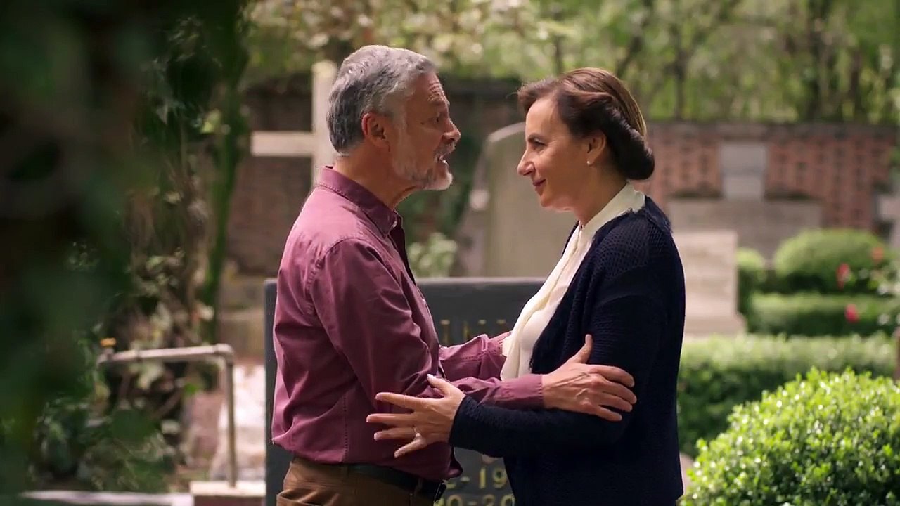 The House of Flowers - Se3 - Ep01 - PETUNIA (Symb. cunning) HD Watch