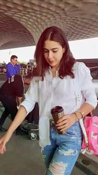 Sara Ali Khan is All Ripped as She Jets Out of Mumbai