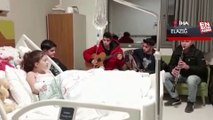 40 saat sonra enkazdan çıkartılan minik Yağmur’a hastanede mini konser