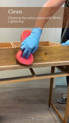 How to give a desk a warm and rich tone finish