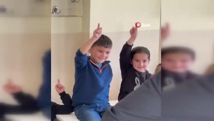 Polisler çocuklara unutulmaz bir gün yaşattı