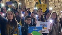 Sotto il Duomo di Milano ucraini celebrano il premio Sakharov