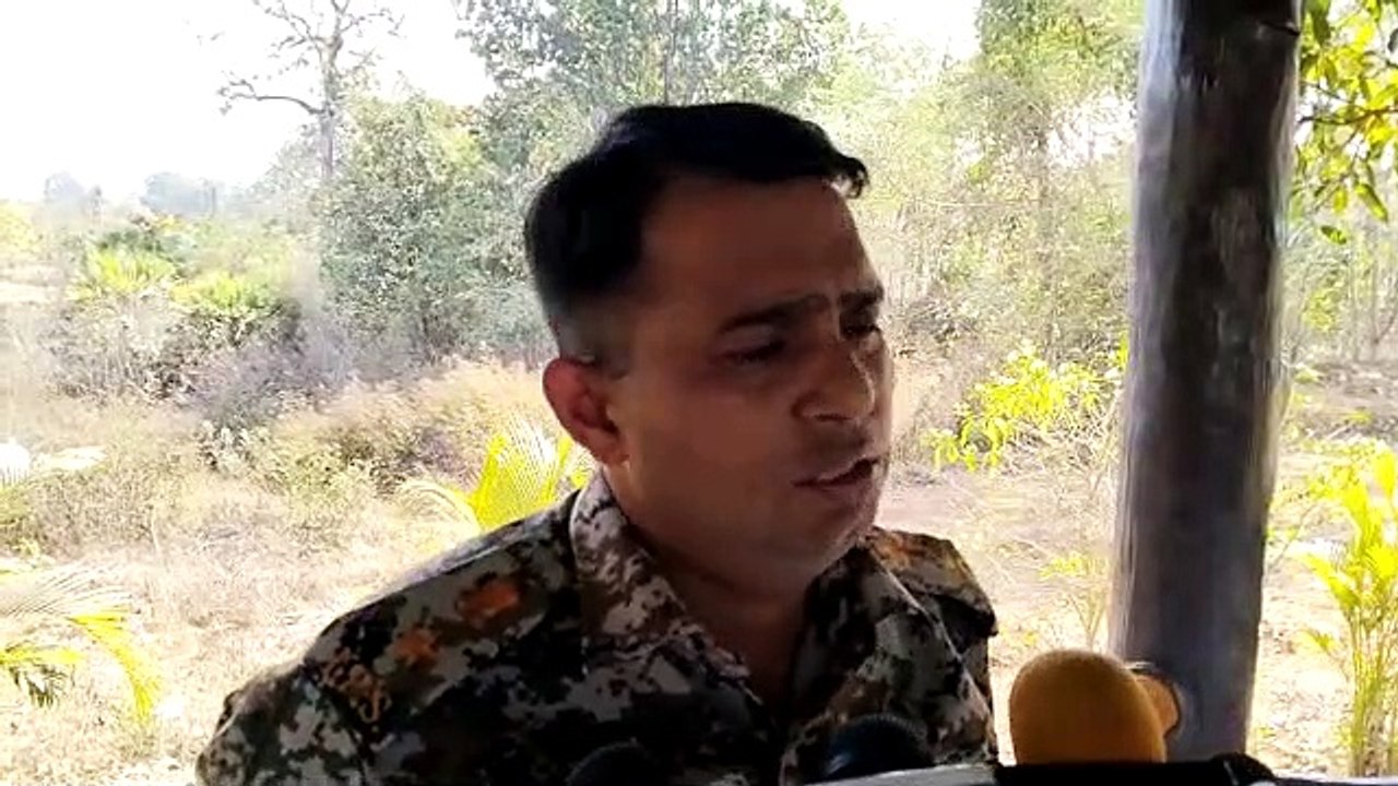 कर चले हम फ़िदा जान-ओ-तन साथियों...जवानों की शहादत पर साथियों के आंखों से छलक पड़े आंसू, देखें Video