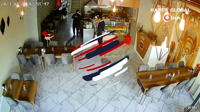 Böyle kaçıştılar... Niğde'deki 5.3 büyüklüğündeki deprem anı kamerada!