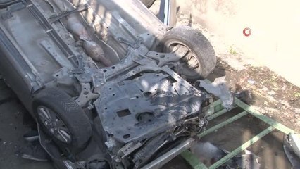 Kağıthane'de otomobil dereye uçtu: 3 yaralı