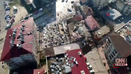 James Bond'dan depremzedeler için 100 milyon sterlin!