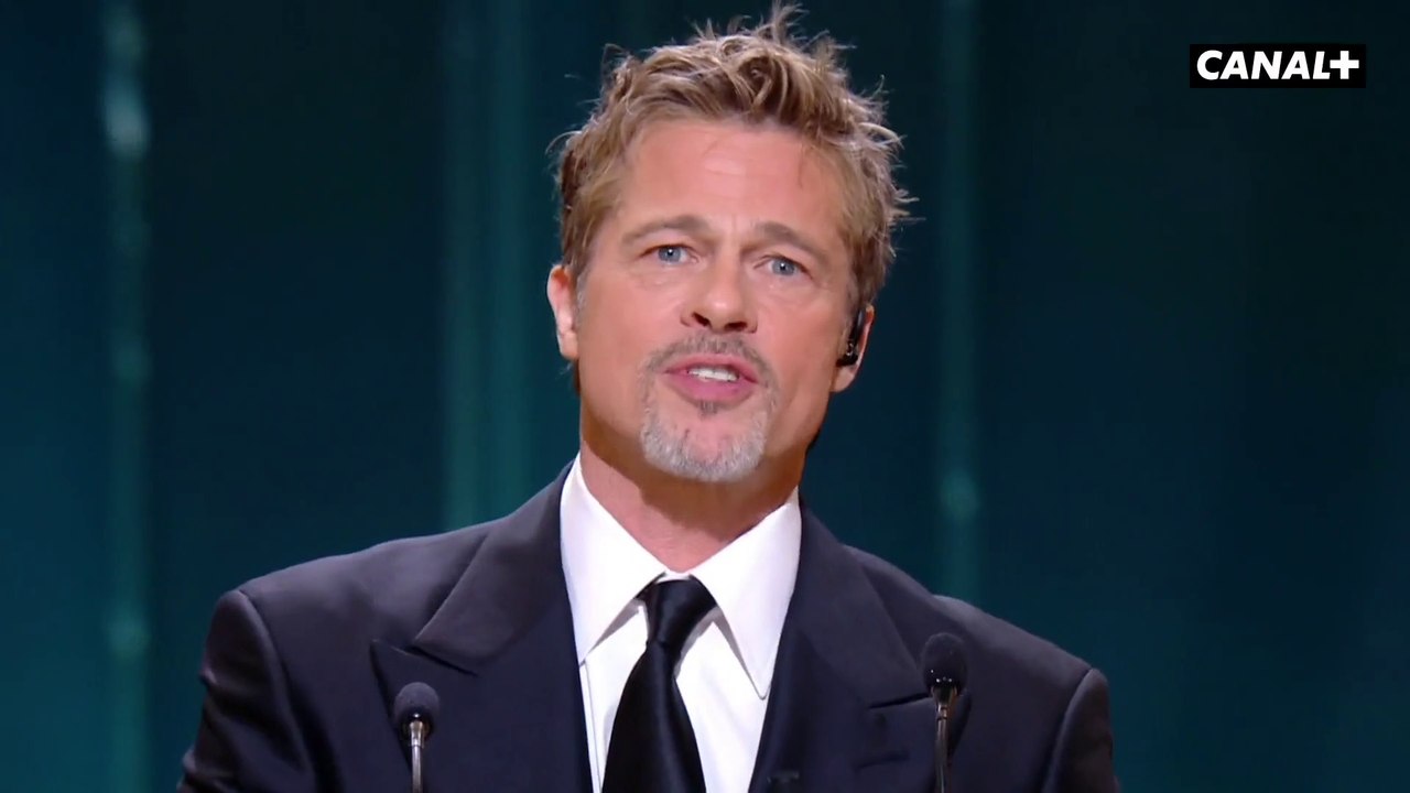 Brad Pitt s'invite par surprise aux César 2023 pour honorer David Fincher