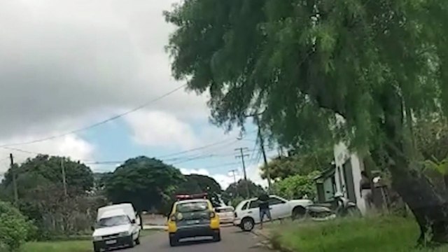 Casal em posse de motocicleta furtada é detido no bairro Floresta