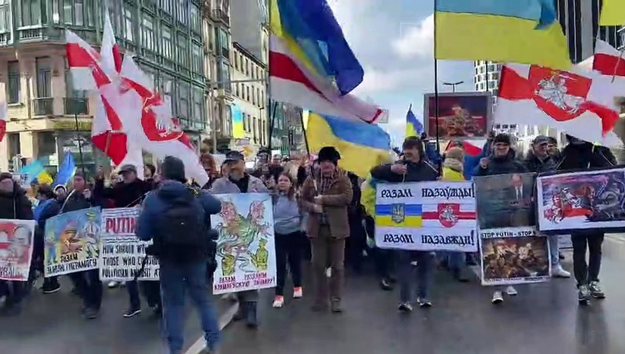Белорусы Бельгии вместе с украинцами и европейцами прошлись маршем по улицам Брюсселя