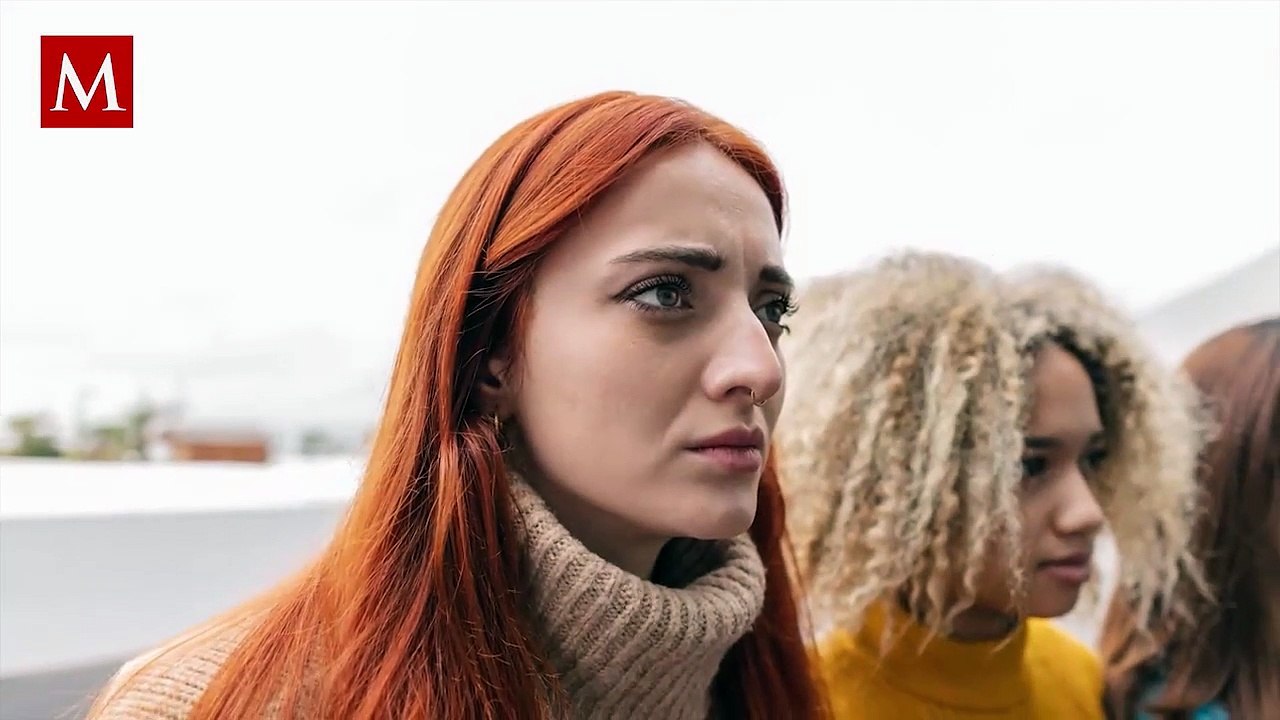 Estudiante golpea a su maestra por quitarle una consola de videojuegos