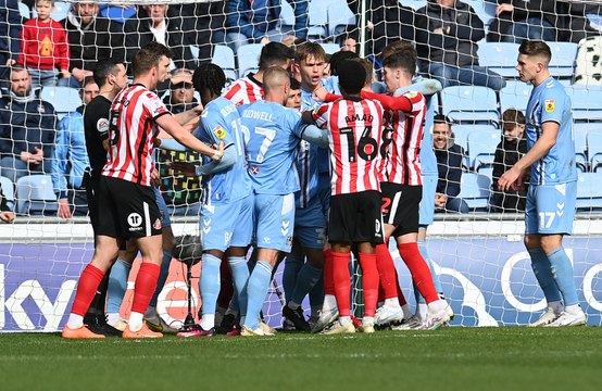 Joe Nicholson reacts as Sunderland are beaten 2-1 by Coventry despite Amad Diallo goal