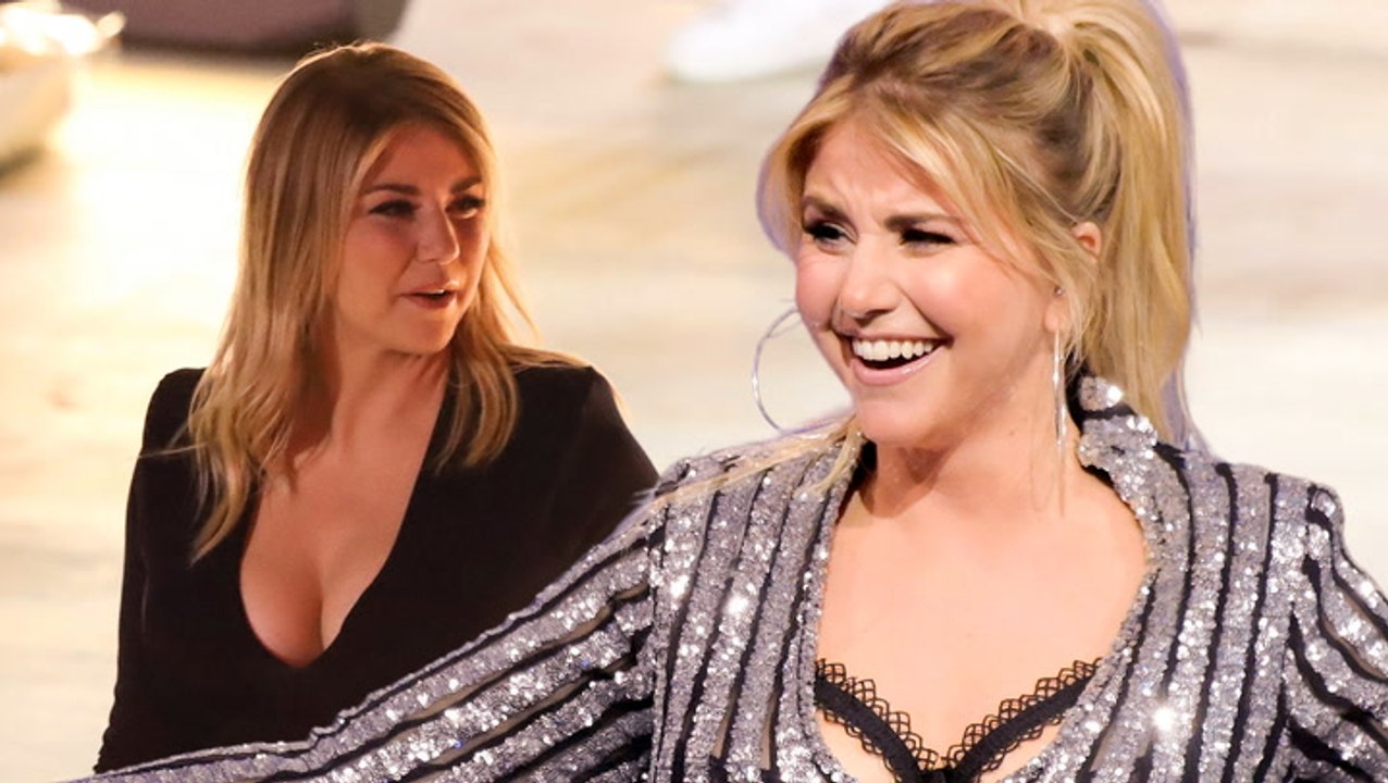 Beatrice Egli lässt tief blicken: Ihre besten Outfits mit XL-Ausschnitt