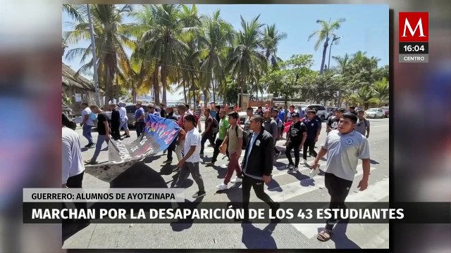 Alumnos de la Normal Ayotzinapa marcharon en Guerrero por la desaparición de los 43 estudiantes