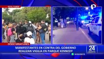 Policías desalojan a manifestantes que realizaban vigilia en el parque Kennedy