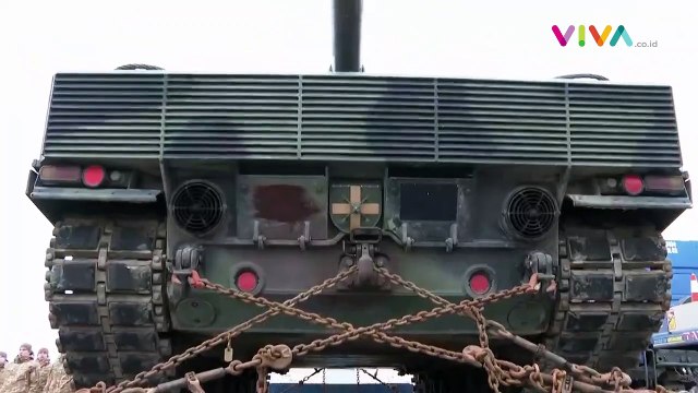 Tank Leopard 2 Polandia Pertama Tiba di Ukraina