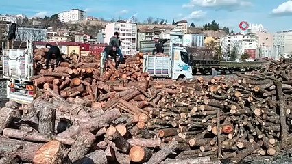 Deprem bölgesi için toplanan odunlar trenle gönderilecek