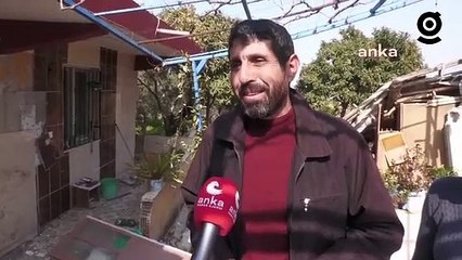 Antakya’da fay hattı geçen köyde derin yarıklar oluştu