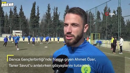 Ahmet Özer, Taner Savut'u anlatırken gözyaşlarına hakim olamadı