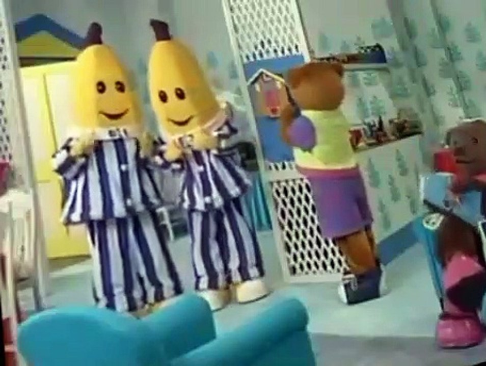 Bananas in Pyjamas E0189 - Cuckoo Clock