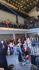 Ηθοποιός της σειράς, Ρουα Ματ παντρεύτηκε