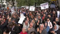 İzmirli Depremzedelerden Emsal Artışına Verilen Yürütmeyi Durdurma Kararına Kefenli Çadırlı Protesto