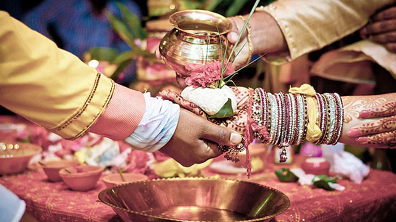 कन्यादान क्यों किया जाता है | कन्यादान की शुरुआत कैसे हुई | Boldsky