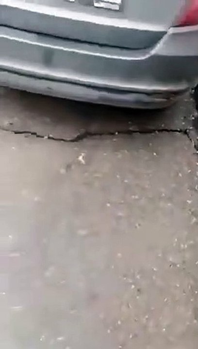 Hatayda asfalt açılıp kapanıyor