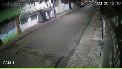 CENAS FORTES: câmera registra grávida sendo agredida e esfaqueada em Palmas