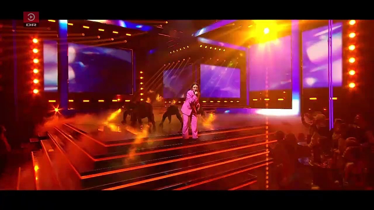 Dopha med "To Skridt Frem" og "Pity Party" = MGP 2023 = DRTV = Danmarks Radio