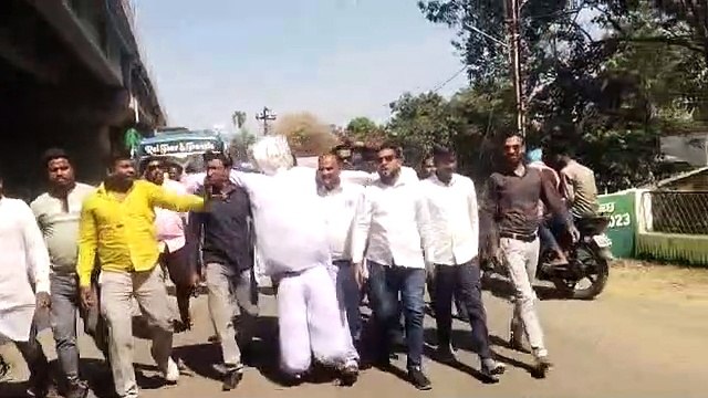 Activists demonstrated, burnt effigy of Chief Minister