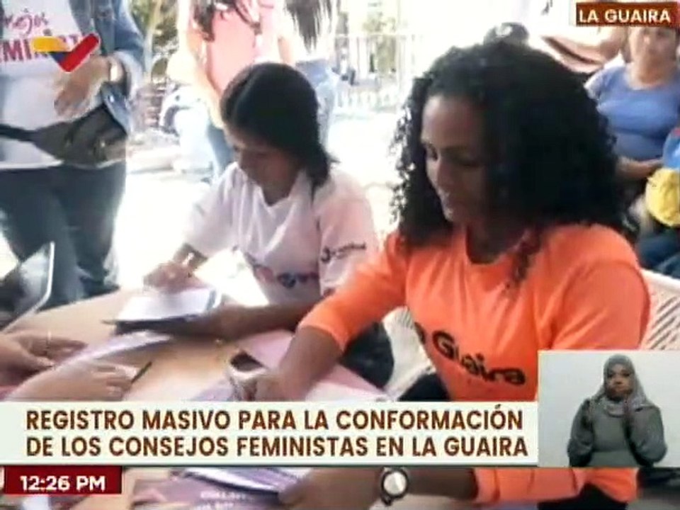 Guaireñas participan en el proceso de registro de los Consejos Feministas