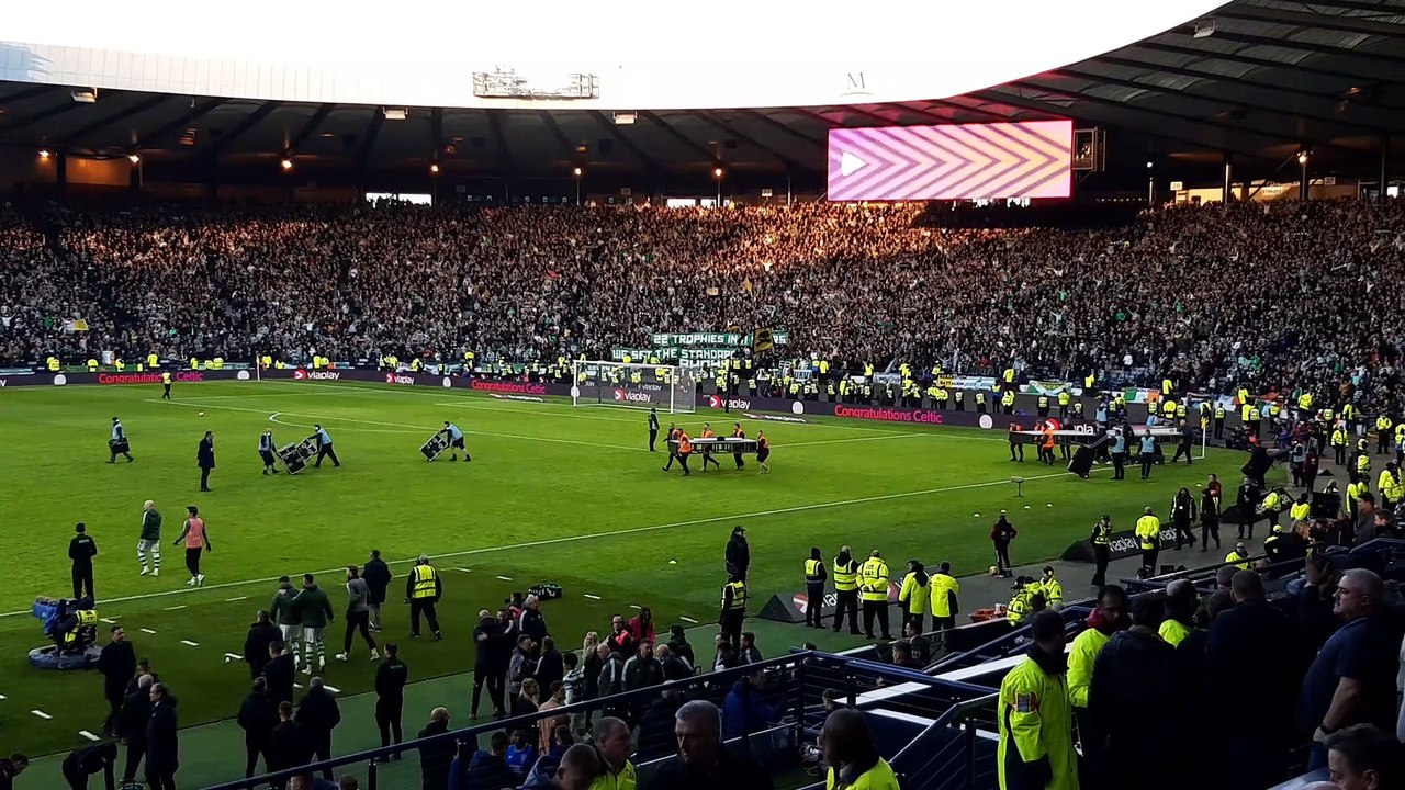 Celtic fans celebrate the Viaplay Cup final win