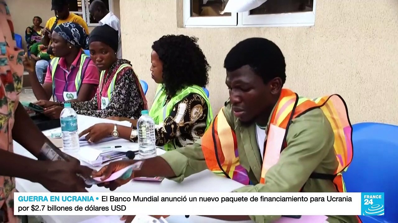 Nigeria fue a las urnas con múltiples crisis co...