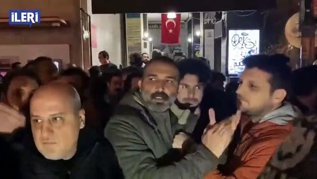 Kızılay’ı protesto eden TİP üyelerine polis müdahalesi; Barış Atay'dan Bu kadar polis Antakya’da yok tepkisi