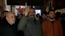 'Hükümet istifa' sloganları atan TİP üyeleriyle polis arasında arbede