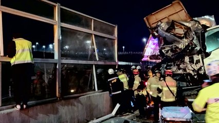도로 방호벽 들이받아 운전자 숨져...어선 실종 선원 수색 / YTN