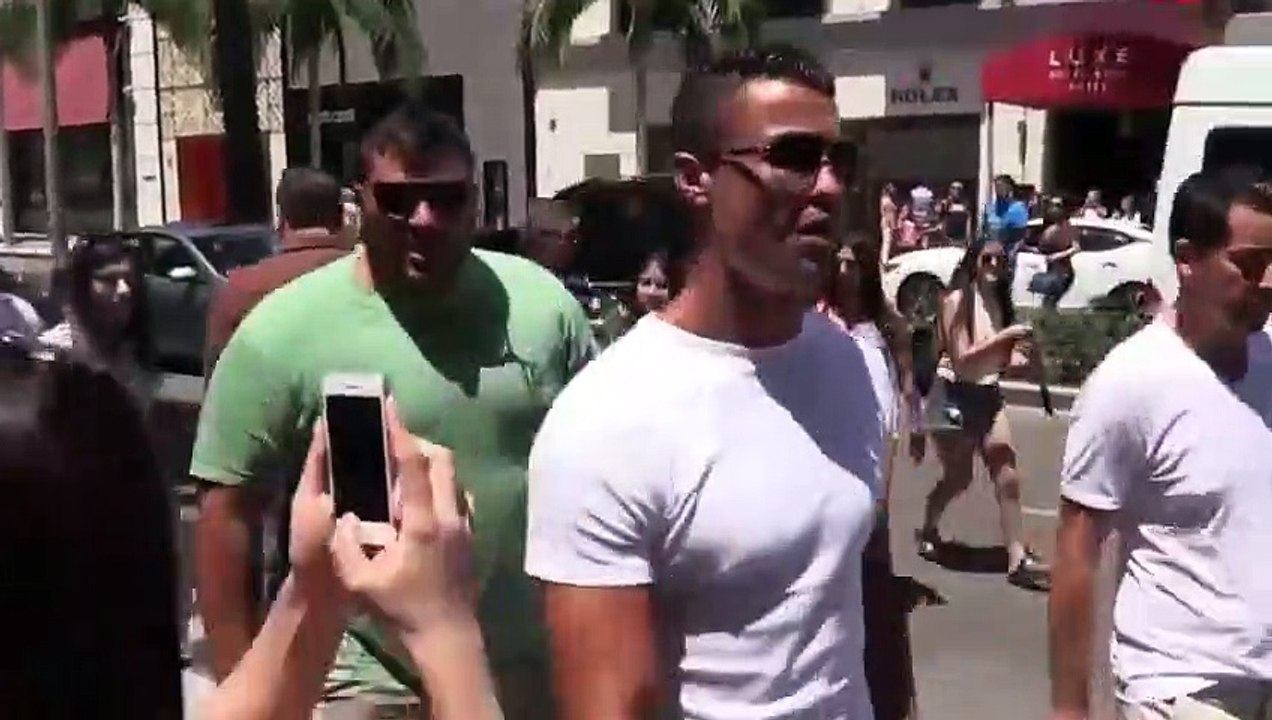 Ronaldo (On ne touche pas)