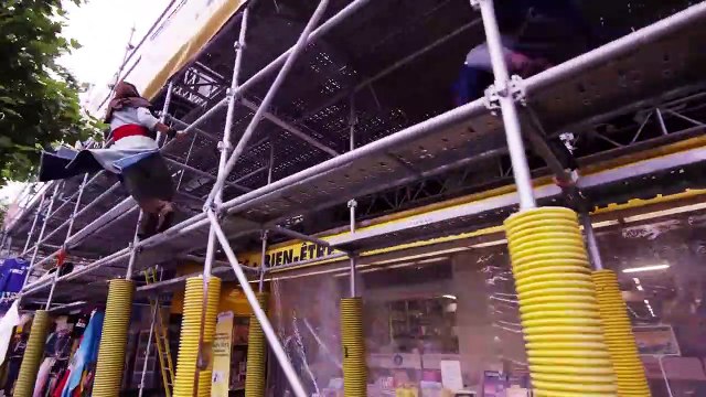 Assassin's Creed Unity Meets Parkour in Real Life - 4K!