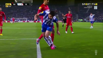 “É defraudar o campeonato.” A análise do antigo árbitro Carlos Duarte