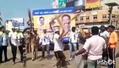 झाडू ही समाधान, आम आदमी पार्टी का अनोखा अभियान