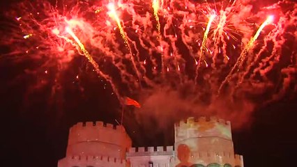 La tradicional Crida enciende el cielo de Valencia y da la bienvenida a las Fallas