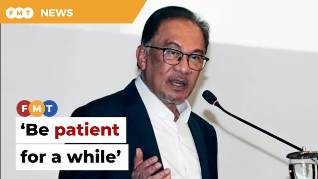 Be patient, Anwar tells Cuepacs on salary increment