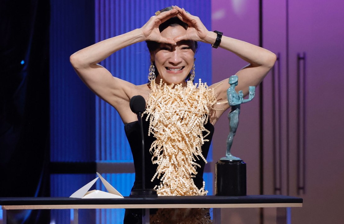 SAG Awards: ‚Everything Everywhere All At Once‘ hat abgesahnt!