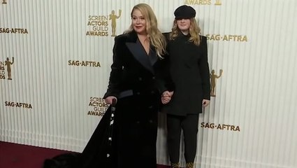 Christina Applegate carries ‘FU MS’ cane at SAG Awards alongside daughter amid health battle