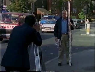 Alas Smith and Jones (1984) S06E05 - Interrupting Des Lynam - 20 December 1990
