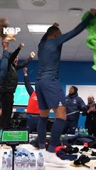 MBAPPÉ EXPLOSE DE JOIE dans les vestiaires "Ça c'est du boulot ça" 