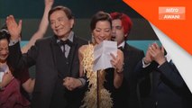 Anugerah SAG | Michelle Yeoh wanita Asia pertama julang trofi SAG
