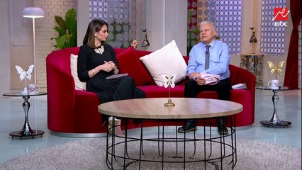 أغرب ما فيها الإكسسوارات وألبوم الذكريات... لميس عرفتنا على أنواع شنط الستات.. فيها إسعافات أولية وتلاجة متنقلة.. الشيف حسن: شفت واحدة مطلعة من شنطتها مخلل