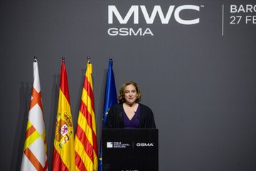 Duras acusaciones cruzadas entre Calviño y Colau por la ley de Vivienda